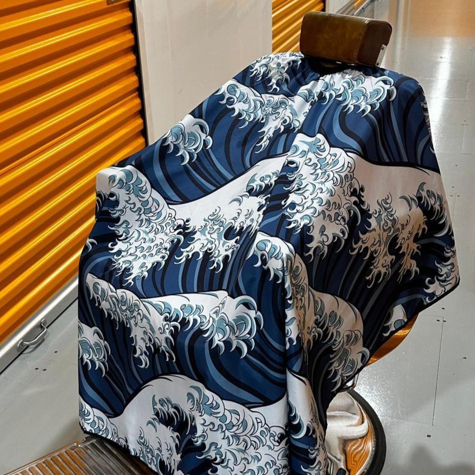 Load image into Gallery viewer, Cape Gang Great Wave Cape